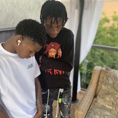 BOUNCE OUT Ft lil dsg & lil Greech