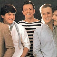 ELÁN   Zaľúbil sa chlapec (Techno Remix)