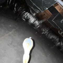 Love to feel, Hate to be