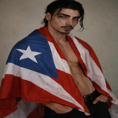 Entre el Fuego y el Mar