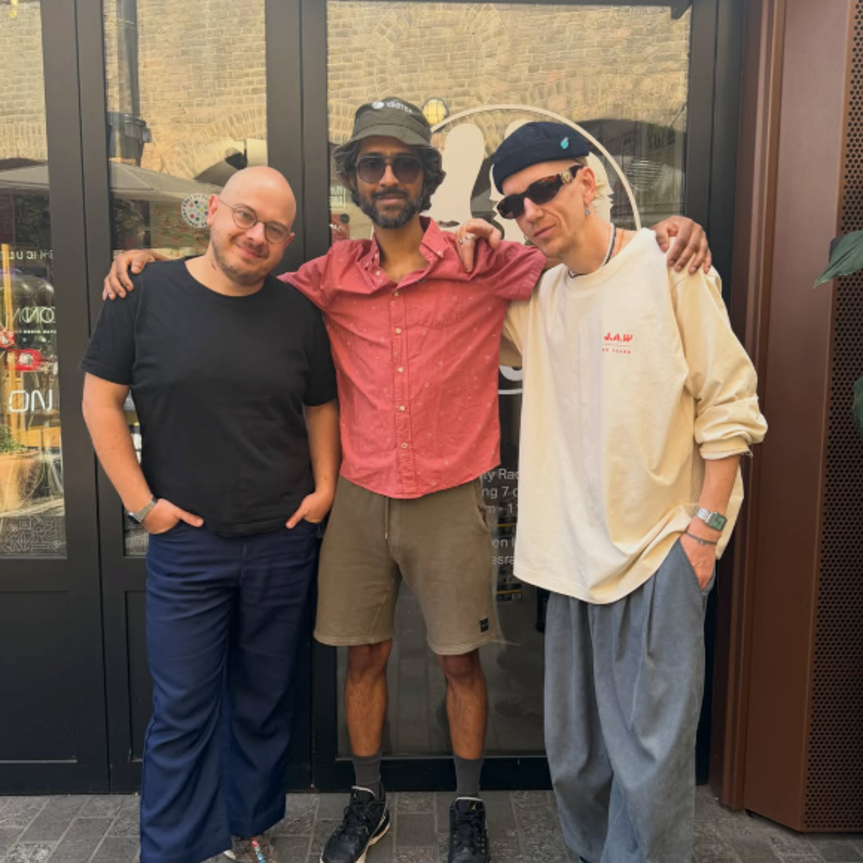 The Voices Breakfast Show w/ Aroop Roy, Ziggy Zeitgeist & Lewis Moody 06/08/26 - [Voices Radio]