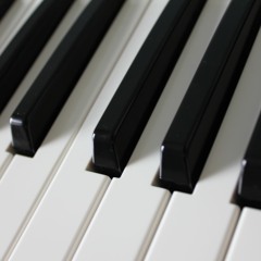 A tort et à travers, instrumental piano