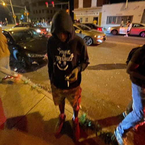 Love4Sale prod quisi laflare & SUNOFMOE