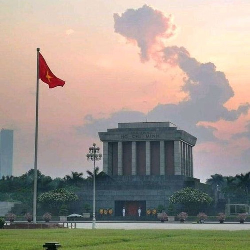 VIẾT TIẾP CÂU CHUYỆN HÒA BÌNH - NGUYỄN DUYÊN QUỲNH × ĐỨC TƯ REMIX