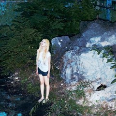 NMIXX(엔믹스) - Love Is Lonely