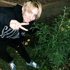 Givemeshyne + Lil Morty + Виктор Королев - Dont Go