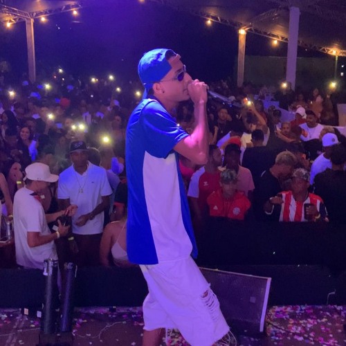 DJ FAISCA - ELA ME FAZ DE CAVALAO - UMA LOIRA E UMA MORENA part MC RODRIGO DO CN