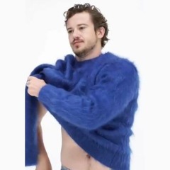 it’s getting hot in here, so take off all your clothes (edit audio)