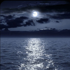 ليل و بَحر و قَمر