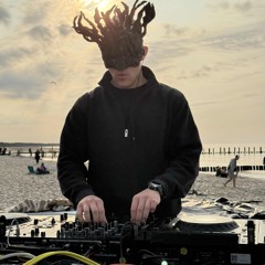 Waldwächter @ Flowing Horizone by OBSN, Seebrücke Zingst, Sunset Set Opening