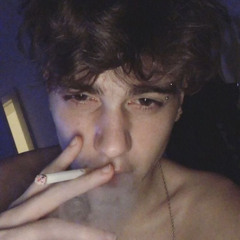 من دونك تبدي الدنيا تتغير.