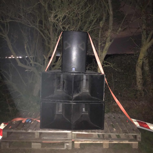 Egyptian 10torsion (live impro)