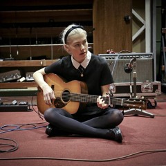 Phoebe Bridgers Acoustic or Solo