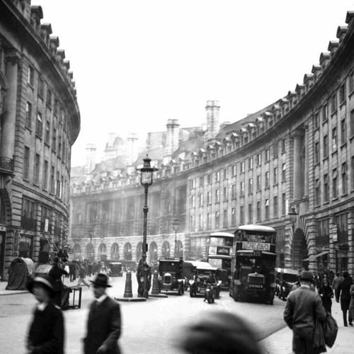 فرصـة مجنونـة و سعيدة