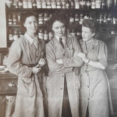 Jessie Redpath - Working in the Labs (Michael Nairn and Co. Ltd., Kirkcaldy)