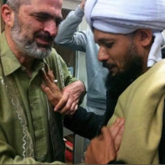 خير البرية نظرة إلي طالما أشكو غرامي  Munshid Mouaz AlNass