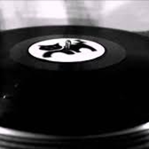 (DEEP HOUSE)//NEW YEARS EVE//MINES A RUM N COKE MIX (NO ICE)//UK PLANET WORLD