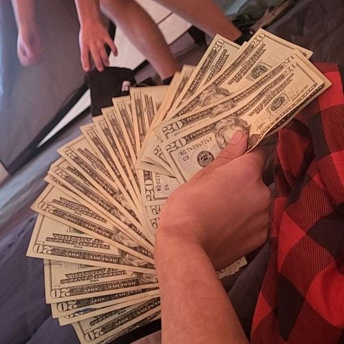 Fly(Mills and lucasp007 on Spotify)