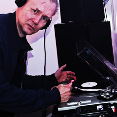 Outsiders: Sähkö Recordings w/ Tommi Grönlund @ Kiosk Radio 05.04.2025