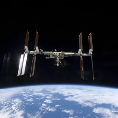 Space Station - Stephan Lipinski / Jamie Rhind