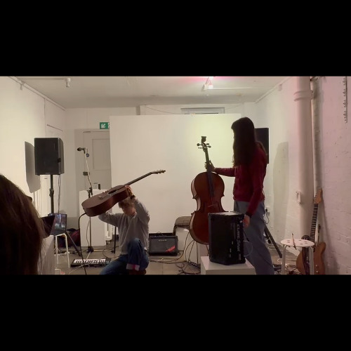 Mid-air and helpless -  birthmarkhead LIVE @ Hundred Years Gallery, London 2025