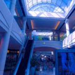 and now i got the crew in the mall