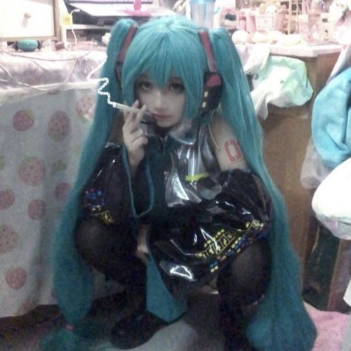 miku on drugs