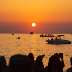 Old School Ibiza Classics Mix by Scott Llewellyn