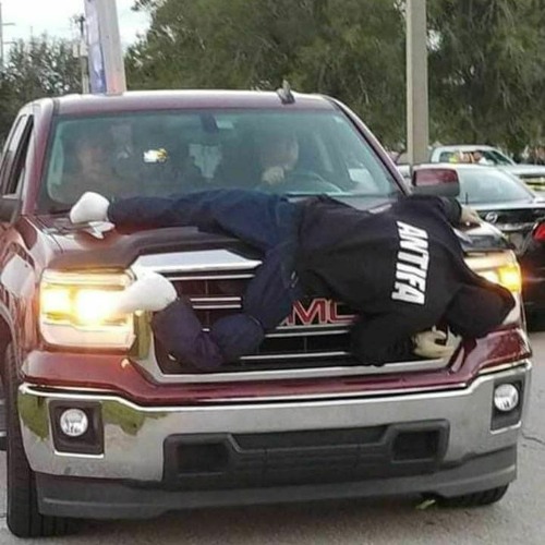 ☠