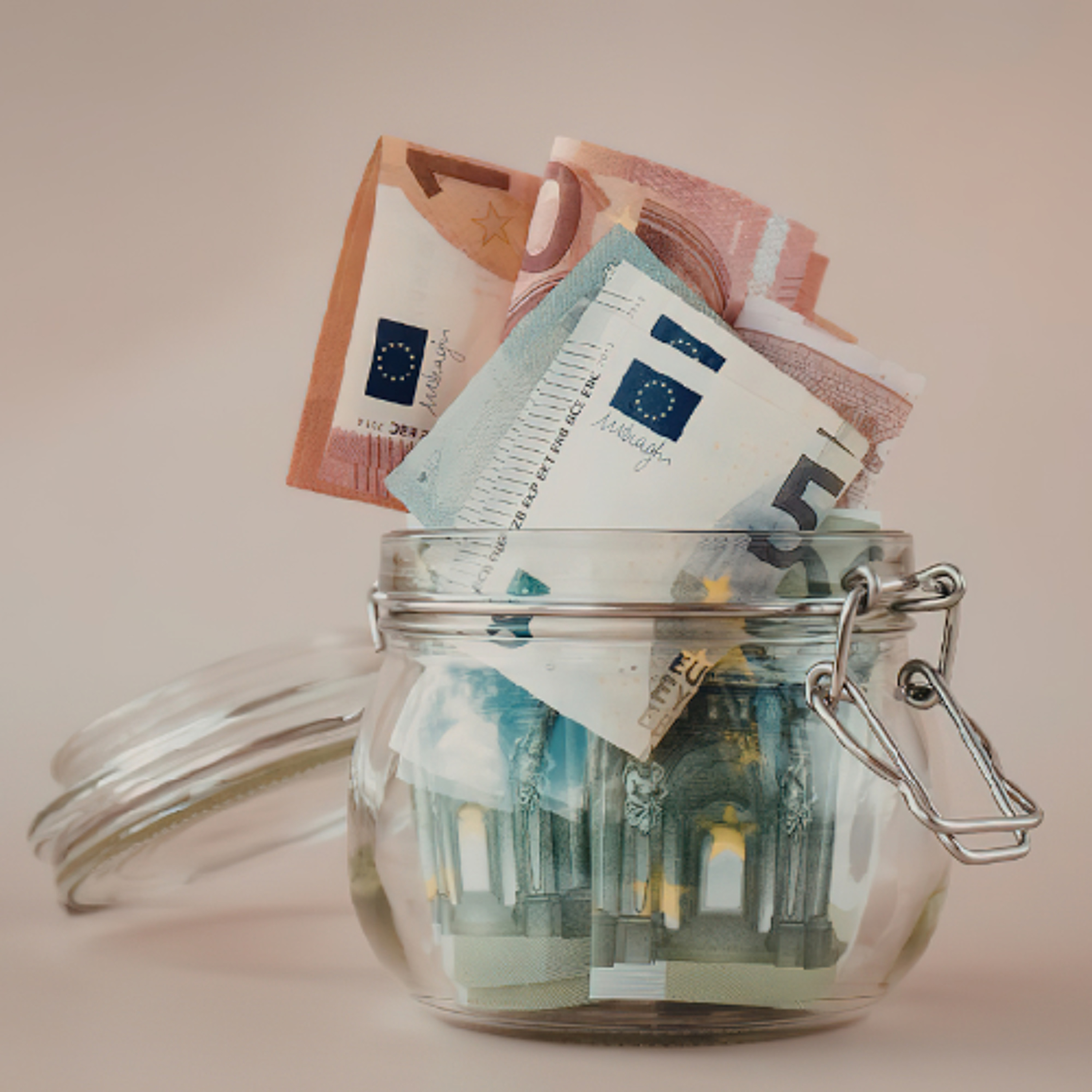 Claims The Economic  “Rainy Day” Arrived And Worries Whether Government Is Doing Enough For The “Squeezed Middle”?