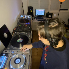 Midnight Frequencies 002