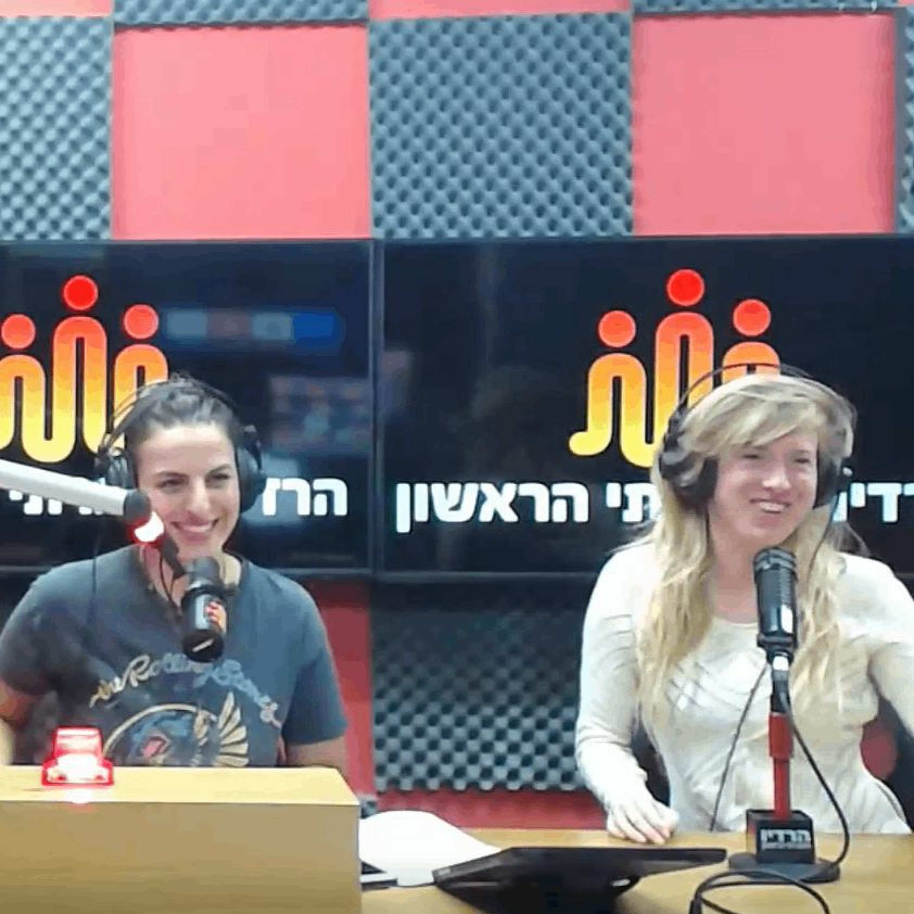 מארחת את דניאל צ׳לצ׳ינסקי מלכת הטיק טוק episode artwork