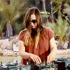 Anna Lenx - Sunset Techno DJ Mix