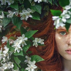 SHE WALKS - Gahnah Feat. Ana Santo