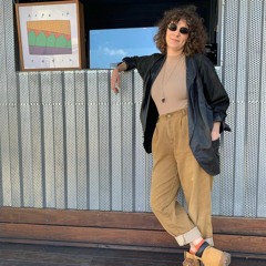 Hope St Radio – 'Schlepping' with Sara Savage