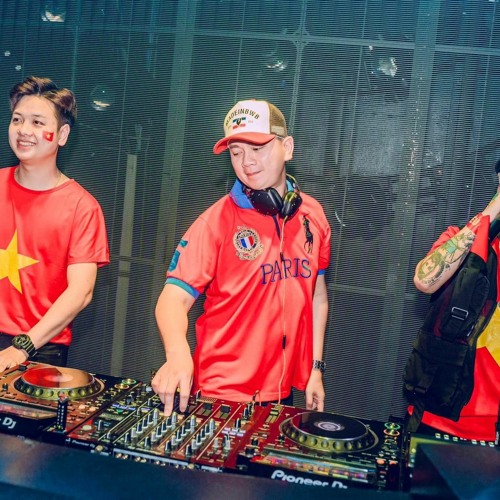 DJ Ngoc Mobile Live @ Siêu Vũ Trường New Phoenix - Part 2