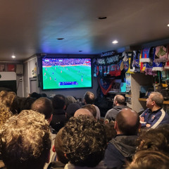 En direct d'un bar de supporters parisiens pendant Liverpool-PSG