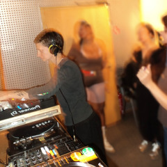 cmjk for NANCY (live at Radio X)