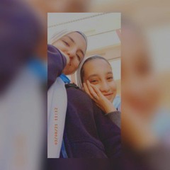 لِقمر الحلوين."❤️