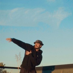 HANDSINTHEAIR