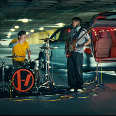 Twenty One Pilots - Drum Show (Alternate Version)