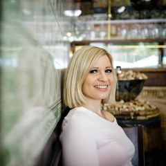 Episode 18: Jolt-Off Message #2 Elina Makri emotion