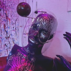 Katherine hat den ganzen Tag gelernt / April 2022