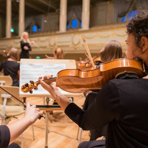 Stream August Taylor Swift (Orchestral Arrangements by Kerly Vallejo) by Kerly Vallejo