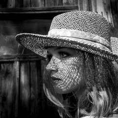 Lilly (Scratch Track)