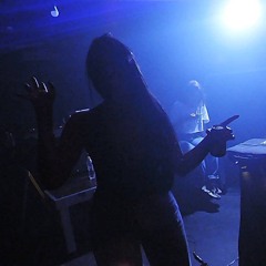 Vampires Come Out Thrasher Alien (Remix)