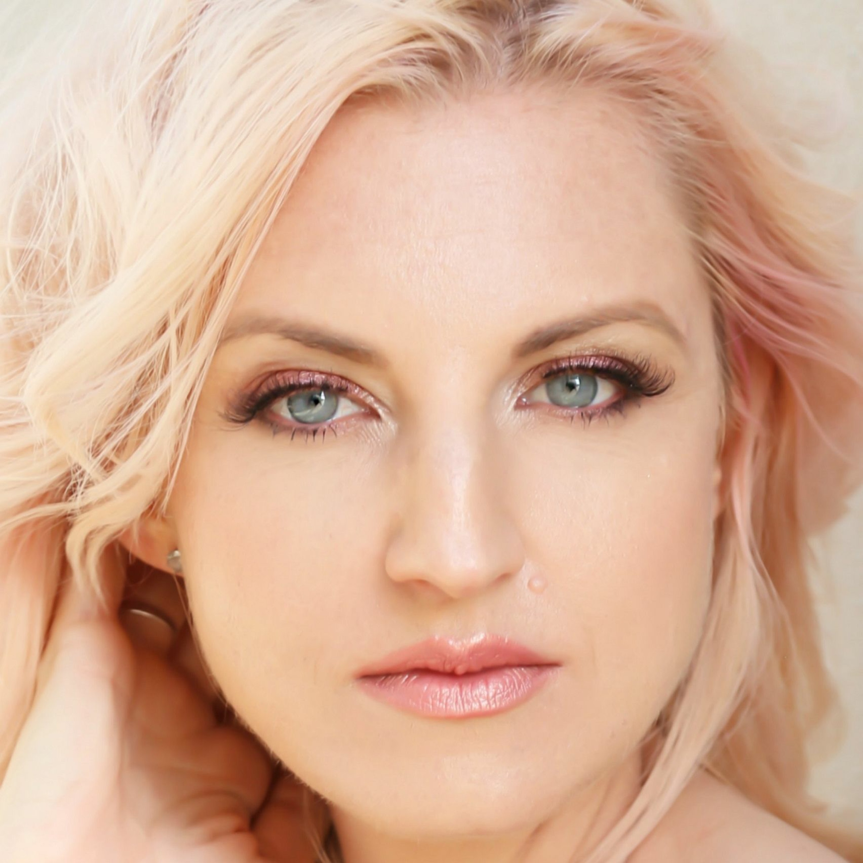 Intuition, Energy & Health With Laura Powers