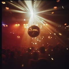 Wolfram & Josh Ludlow  & Purple Disco Machine -Yoyo Disco X Nylon & Lifelike- When You Love Someone