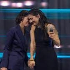Sanremo 2023 - Giorgia Con Elisa Cantano 'Luce' E 'Di Sole E D'azzurro' (mp3cut.net)