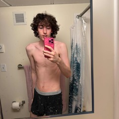 Does my little delulu want a wedding ring?